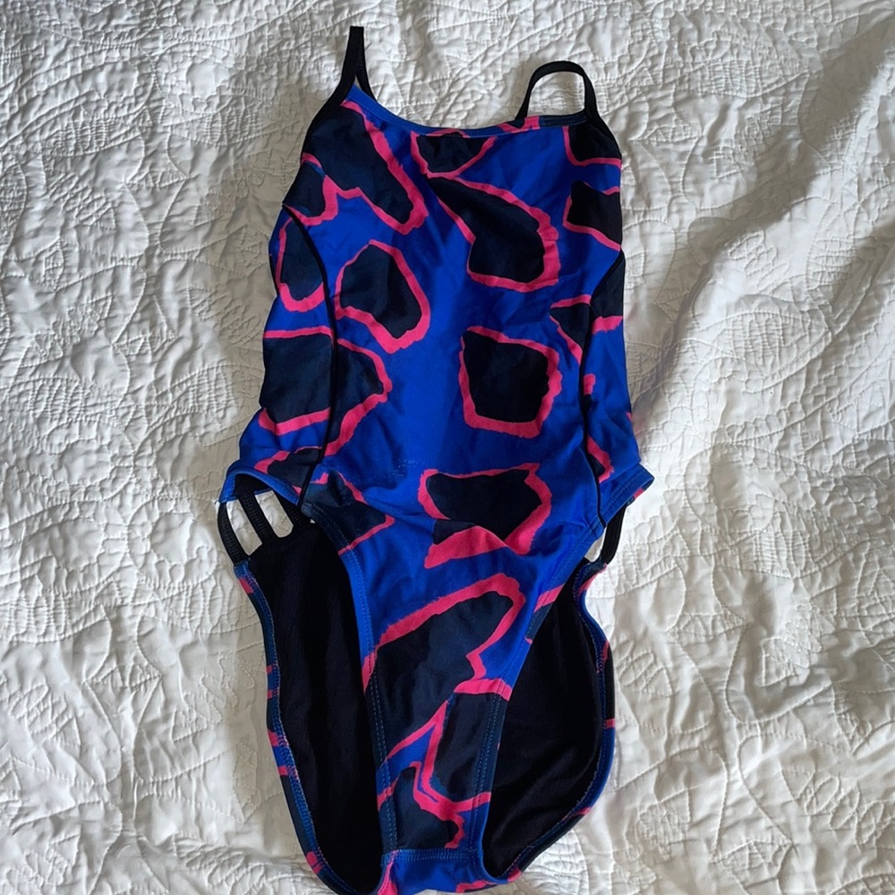 JOLYN training suit